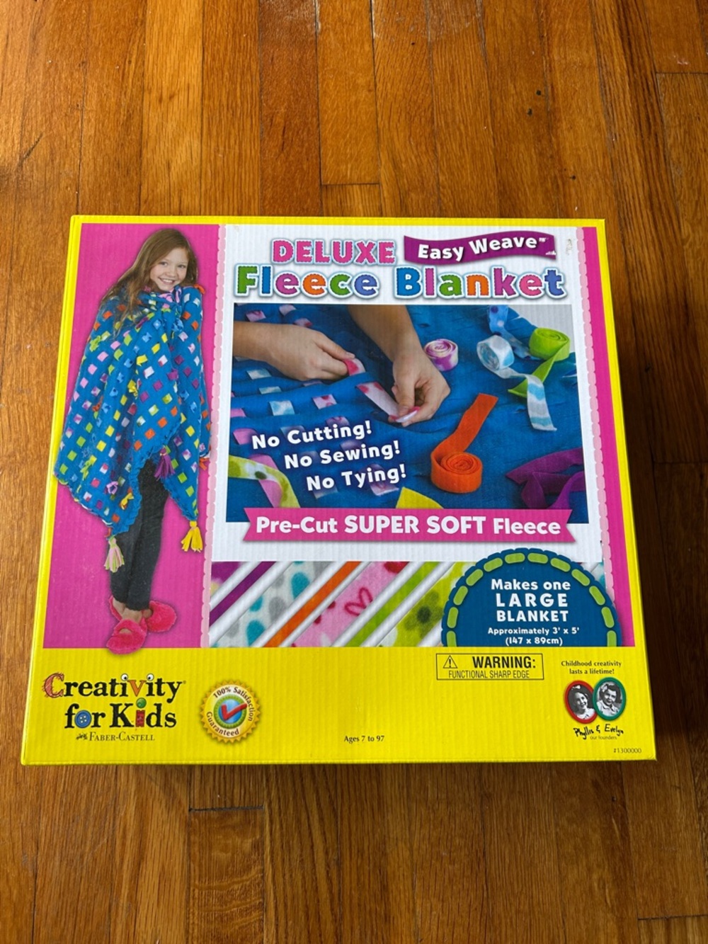 Creativity for Kids Deluxe Easy Weave Fleece Blanket Kit - Blue